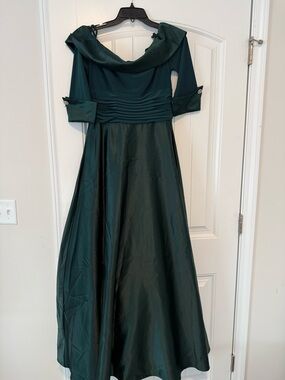 Jessica Howard Forest Green Off-Shoulder Satin Maxi Dress